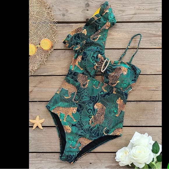 Gorgeous Cheetah print safari style fill Covrage v wire one piece swim suit - Picture 3 of 16